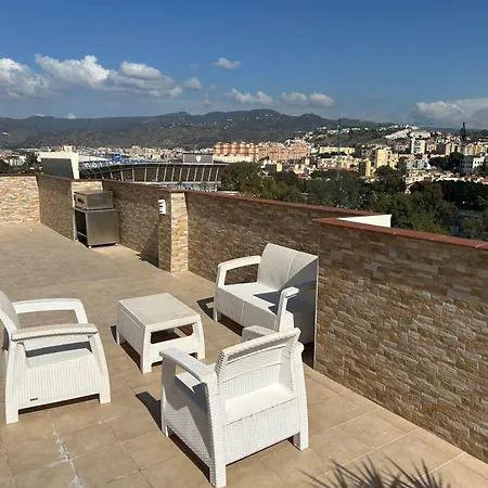 Rascacielos Atico Apartment *